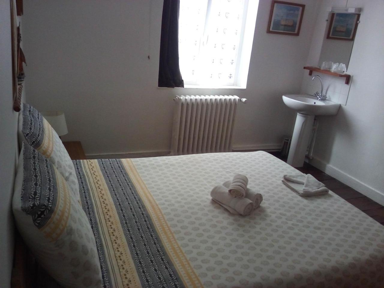 オンフルール L'Ex-Voto Bed & Breakfast エクステリア 写真